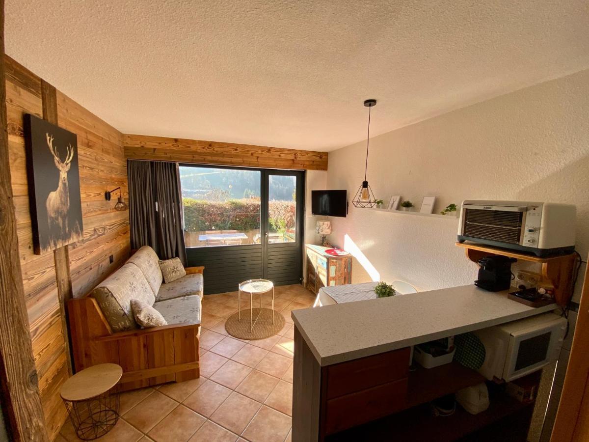 Appartement Cosy Avec Terrasse Sud - Proche Village Ла Клусаз Екстериор снимка
